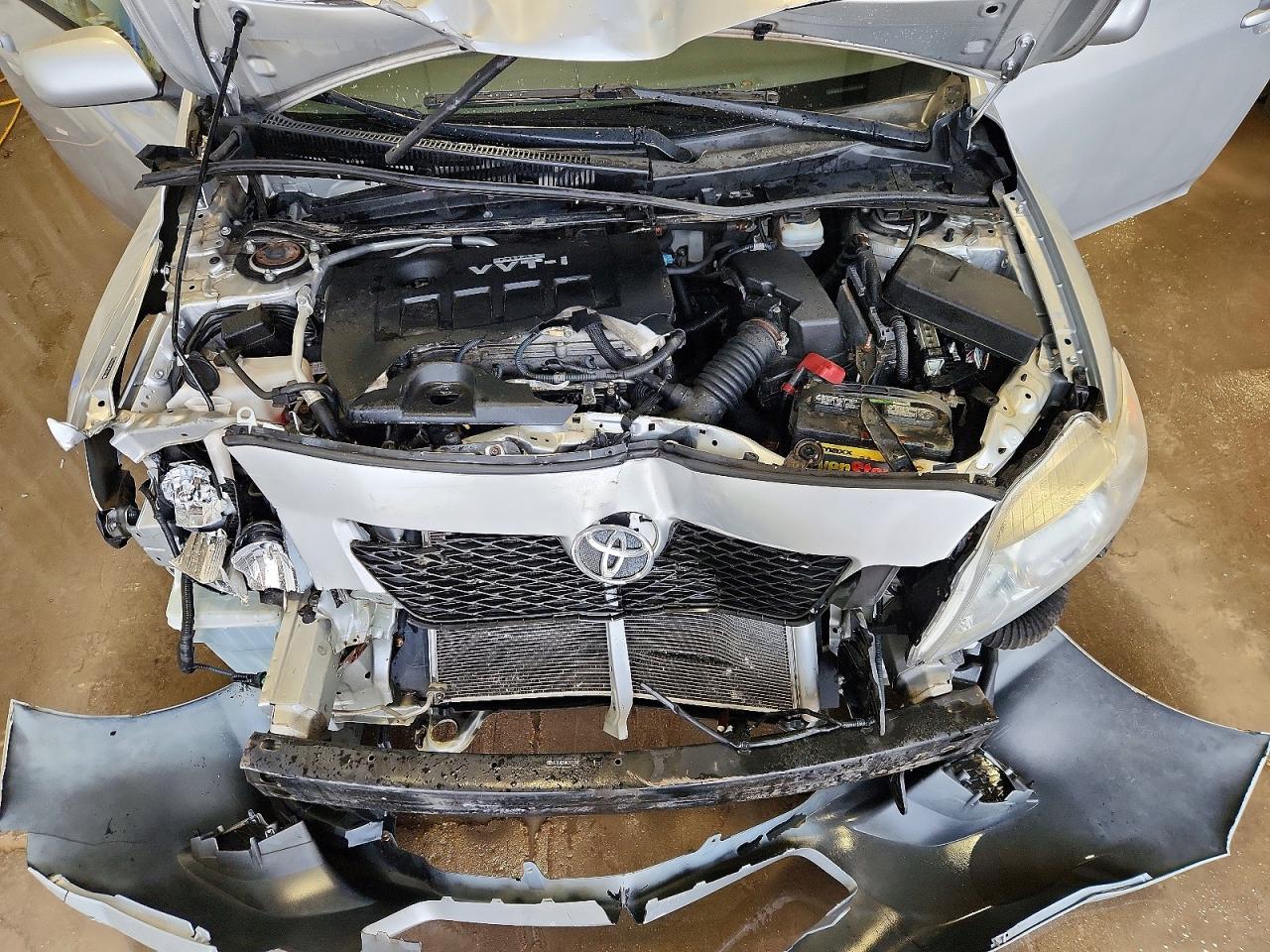 2010 TOYOTA COROLLA LE photo 21