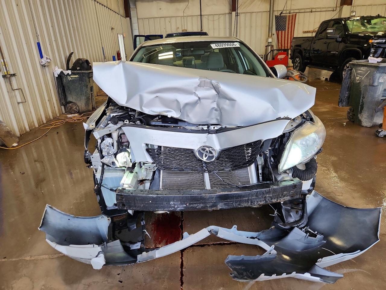 2010 TOYOTA COROLLA LE photo 9