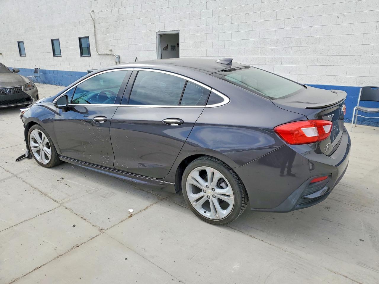 2016 CHEVROLET CRUZE PREMIER photo 3