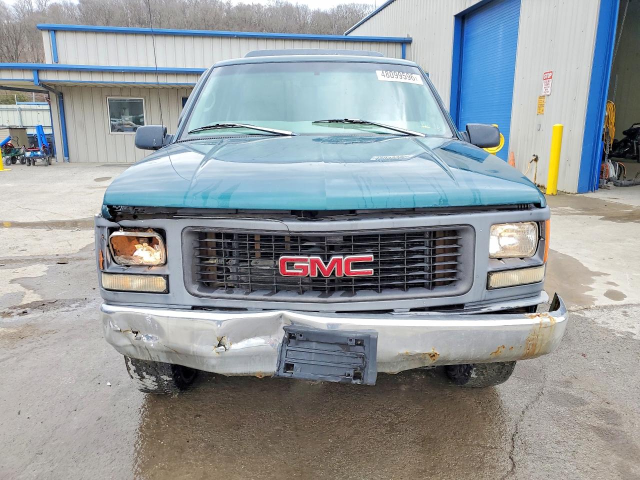 1998 GMC SIERRA C2500 photo 13