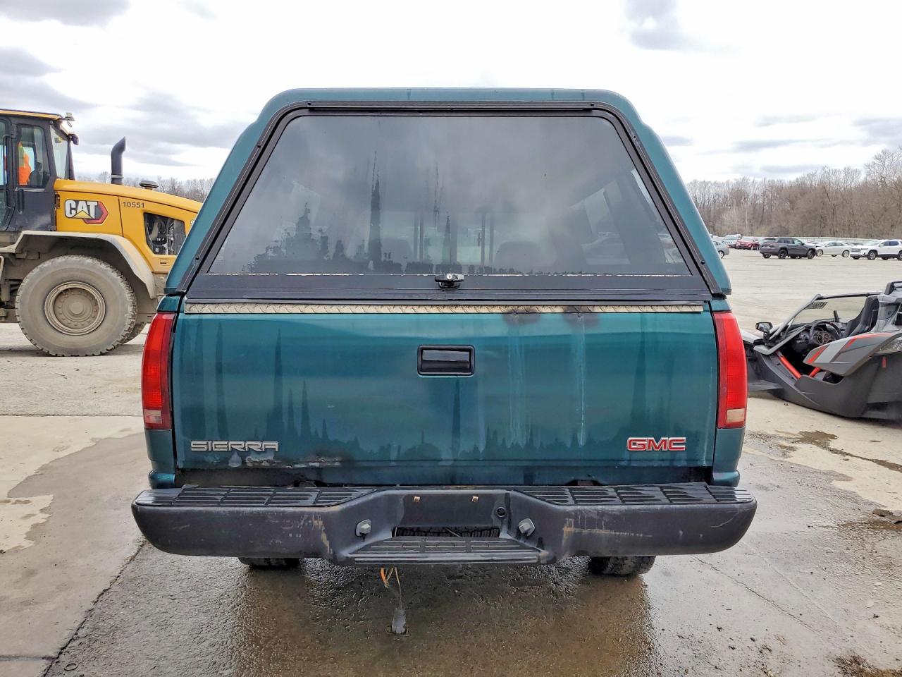 1998 GMC SIERRA C2500 photo 16