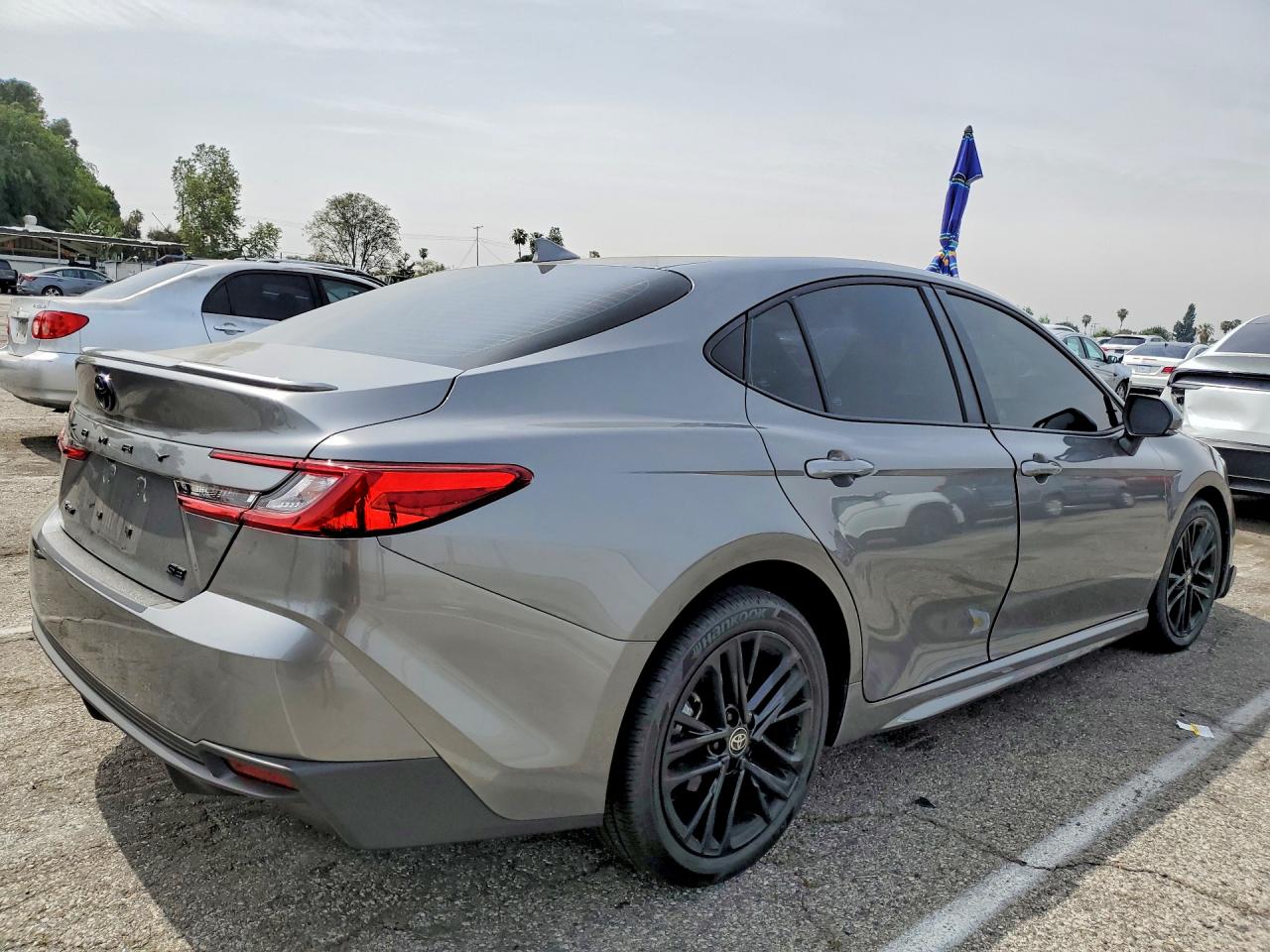 2026 TOYOTA CAMRY SE photo 5