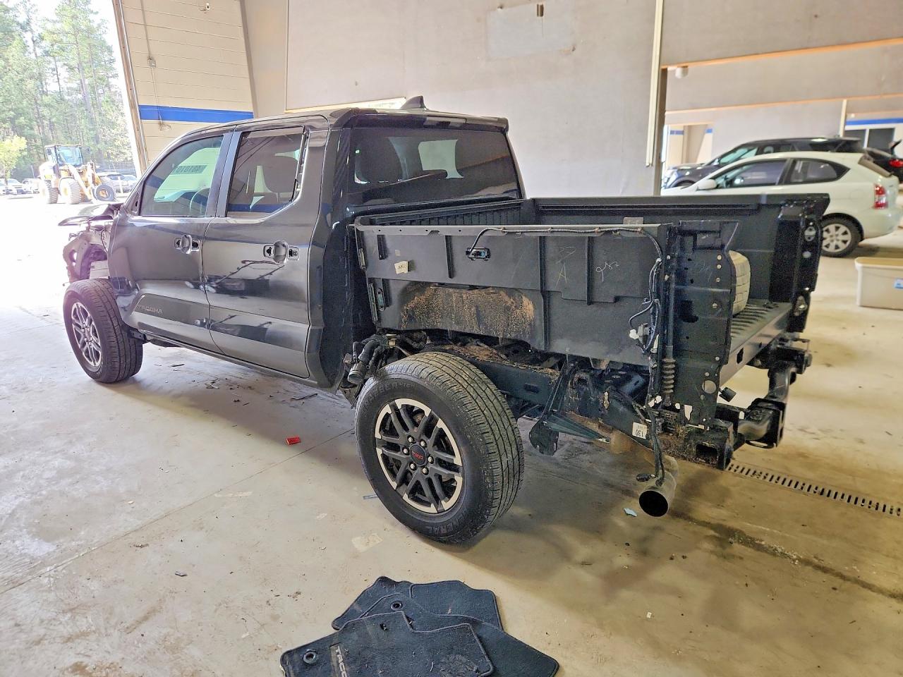 2024 TOYOTA TACOMA TRD SPORT photo 4