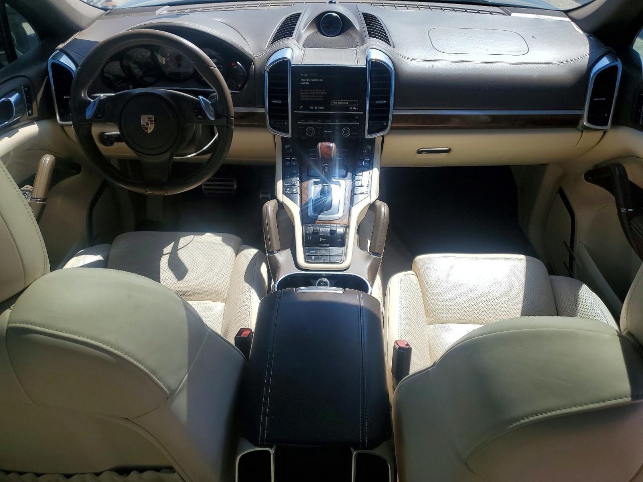 2013 PORSCHE CAYENNE S photo 15