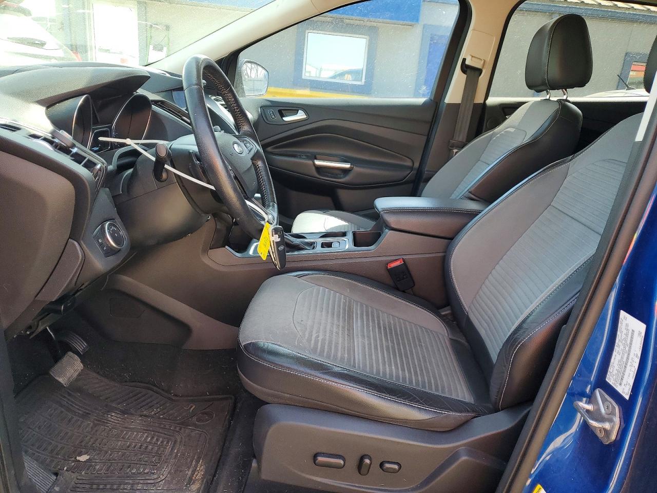 2017 FORD ESCAPE TITANIUM photo 19