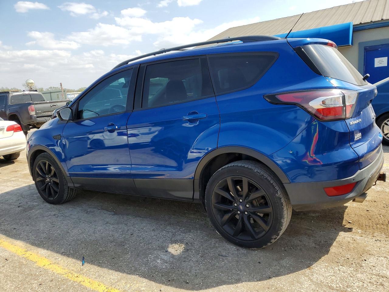 2017 FORD ESCAPE TITANIUM photo 4