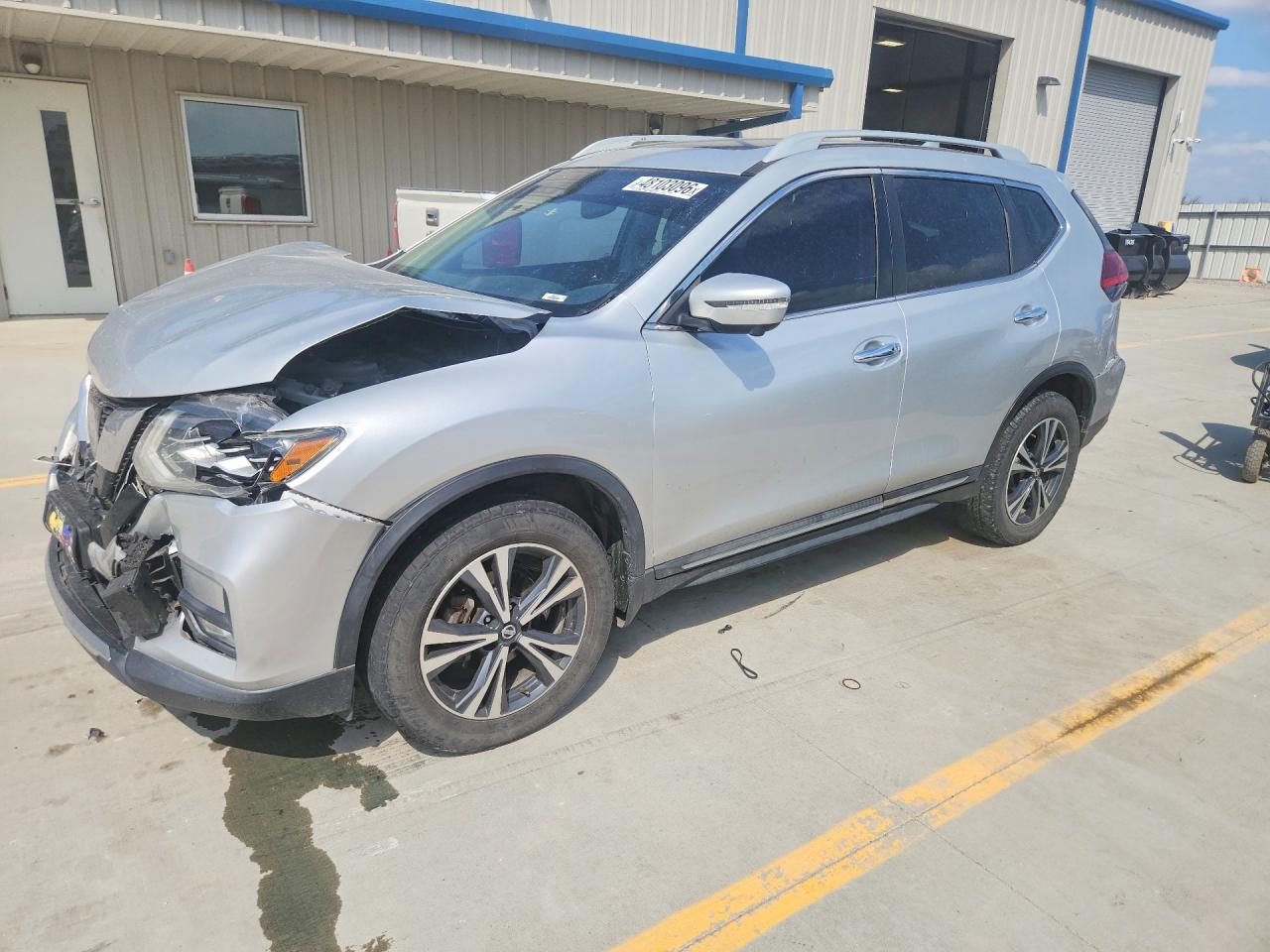 2017 NISSAN ROGUE