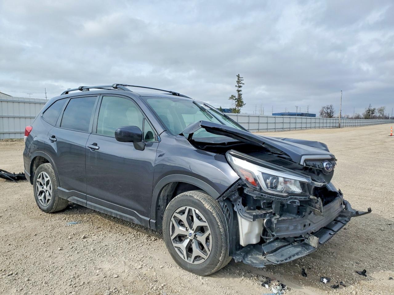 2019 SUBARU FORESTER PREMIUM photo 4
