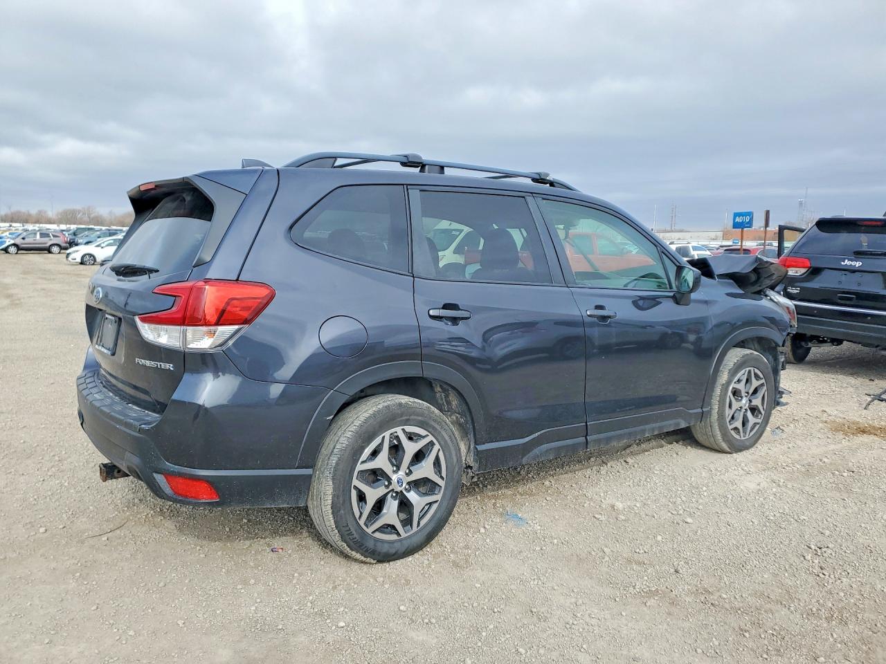 2019 SUBARU FORESTER PREMIUM photo 3