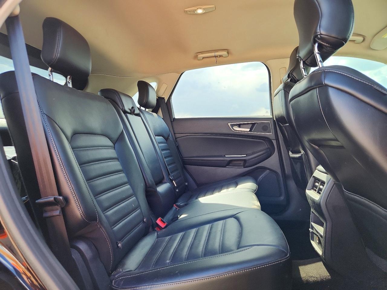 2018 FORD EDGE SEL photo 11