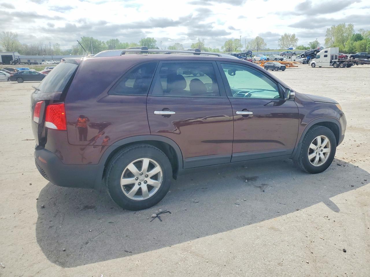 2012 KIA SORENTO LX photo 5