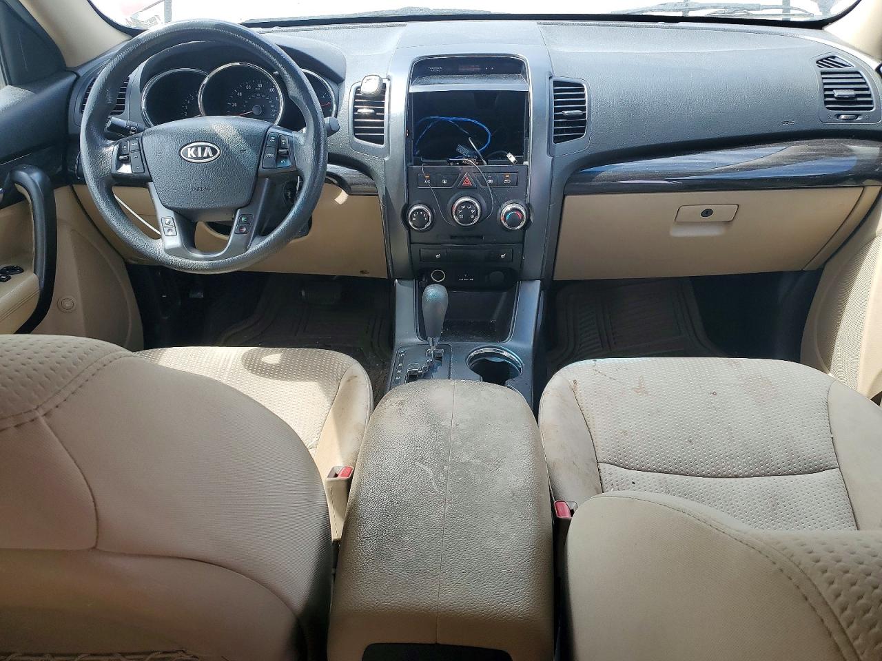 2012 KIA SORENTO LX photo 15