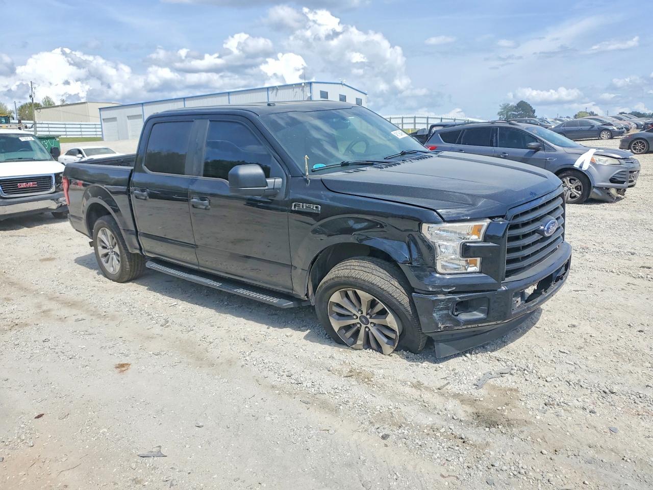 2017 FORD F150 SUPERCREW photo 4