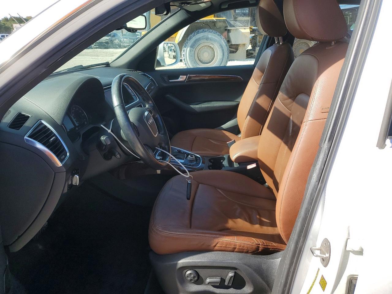 2011 AUDI Q5 PREMIUM PLUS photo 13