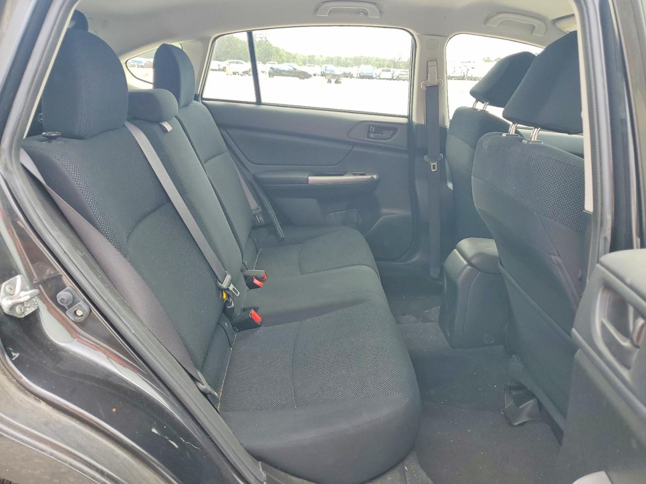 2016 SUBARU IMPREZA photo 19