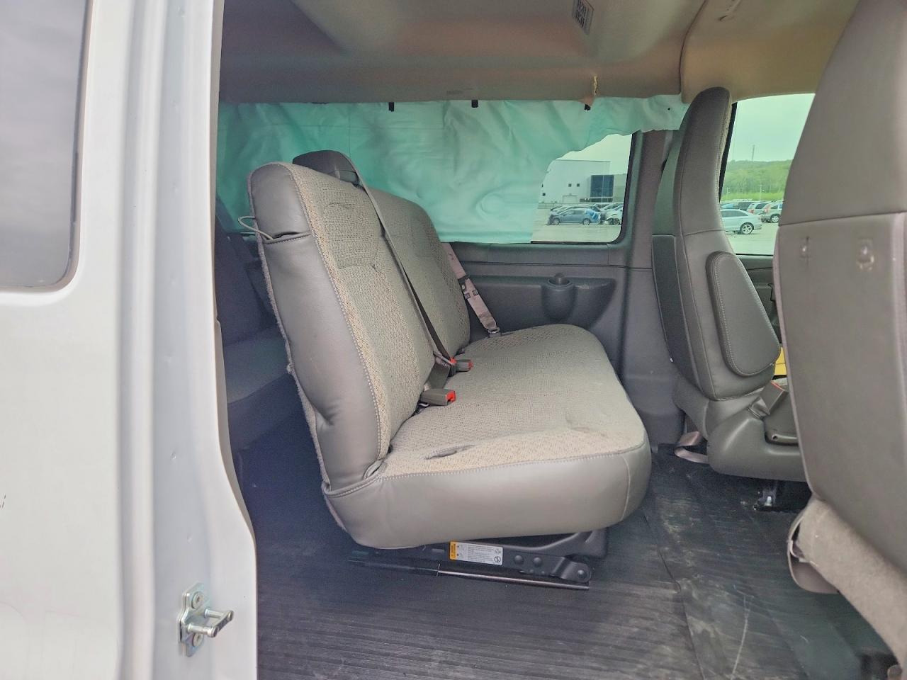 2024 CHEVROLET EXPRESS G3500 LS photo 31