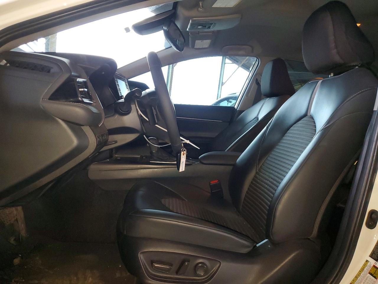 2023 TOYOTA CAMRY photo 19