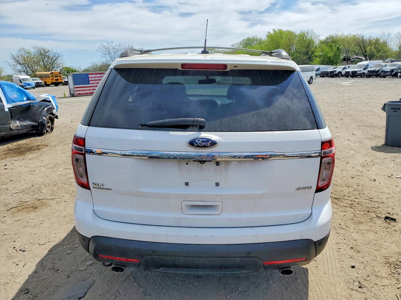 2013 FORD EXPLORER XLT photo 11