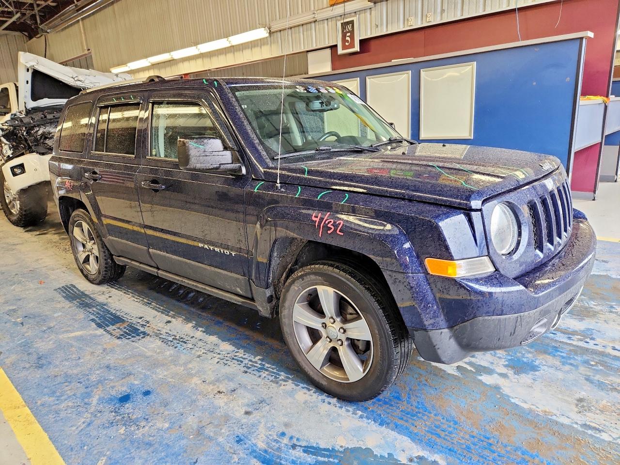 2017 JEEP PATRIOT LATITUDE photo 4