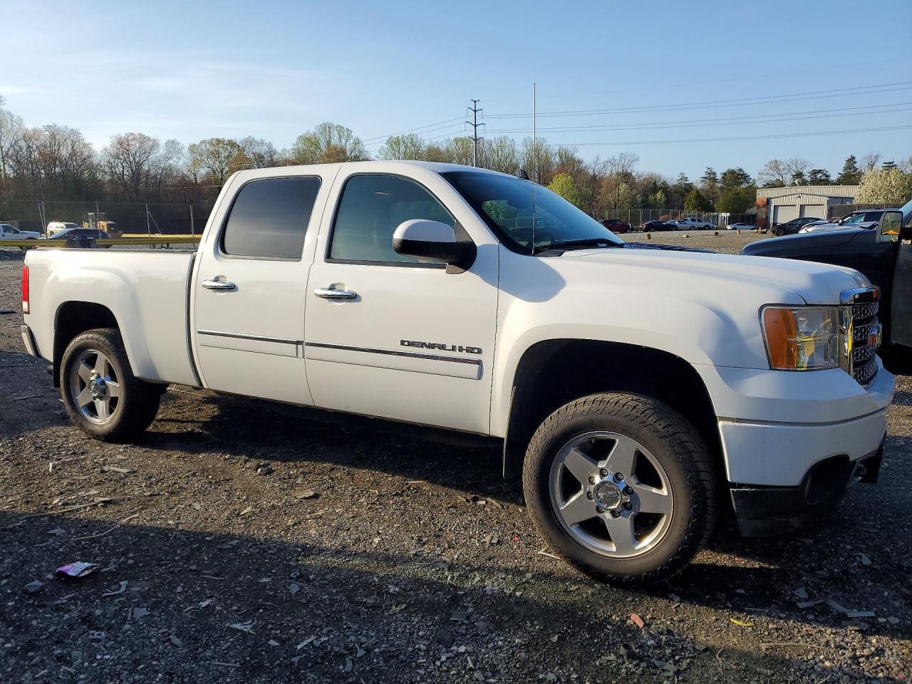 2011 GMC SIERRA K2500 DENALI photo 10