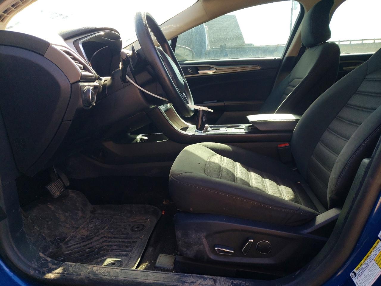 2017 FORD FUSION SE photo 19