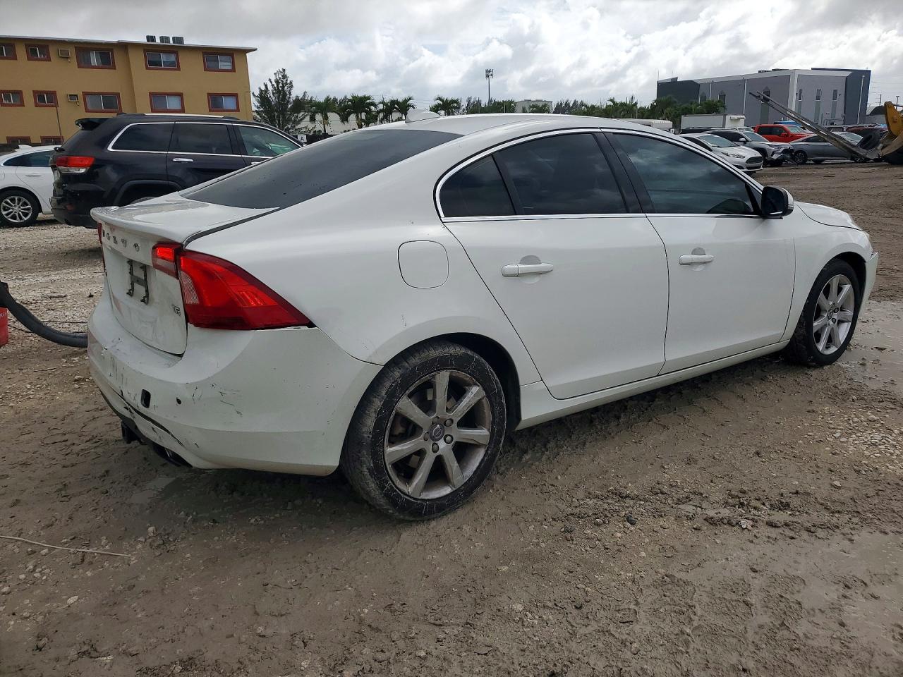 2016 VOLVO S60 PREMIER photo 7