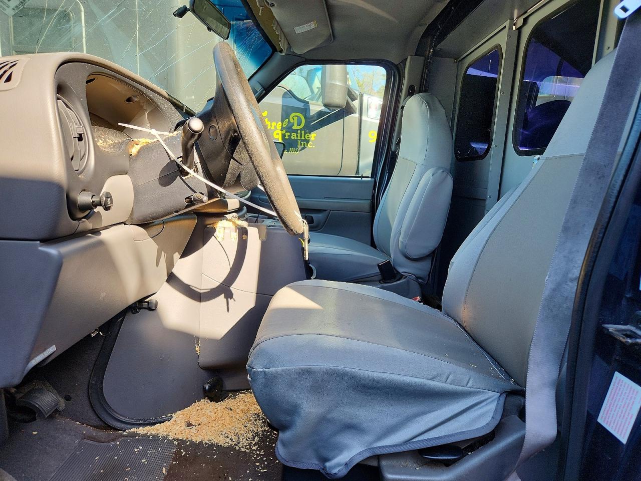 2002 FORD ECONOLINE E350 SUPER DUTY CUTAWAY VAN photo 7