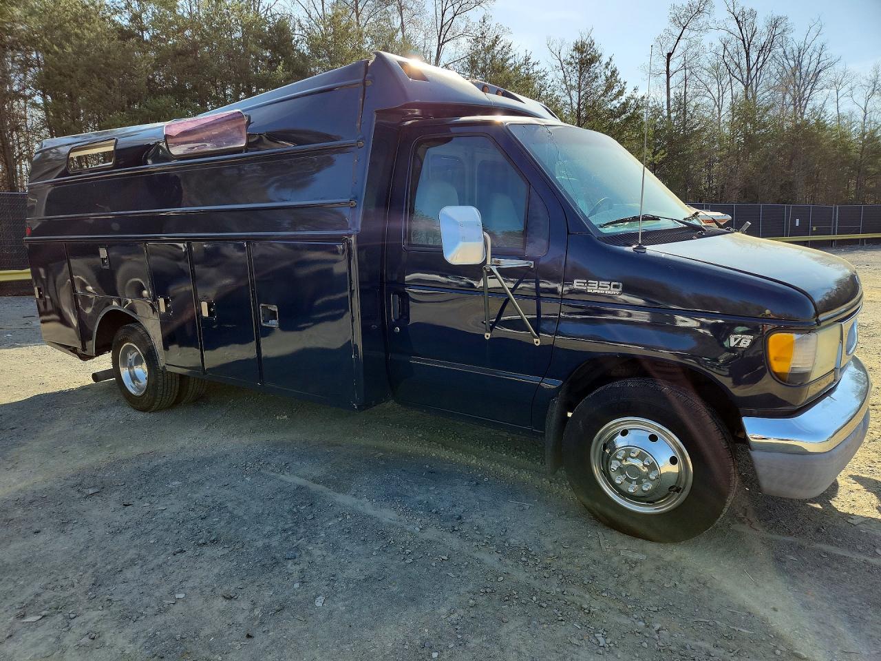 2002 FORD ECONOLINE E350 SUPER DUTY CUTAWAY VAN photo 4