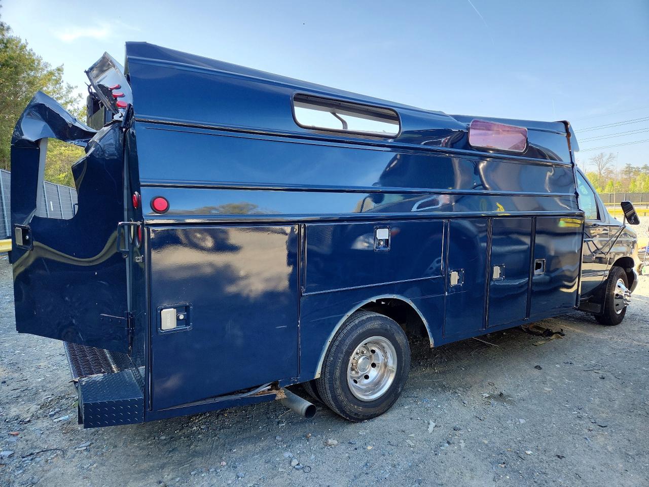 2002 FORD ECONOLINE E350 SUPER DUTY CUTAWAY VAN photo 3