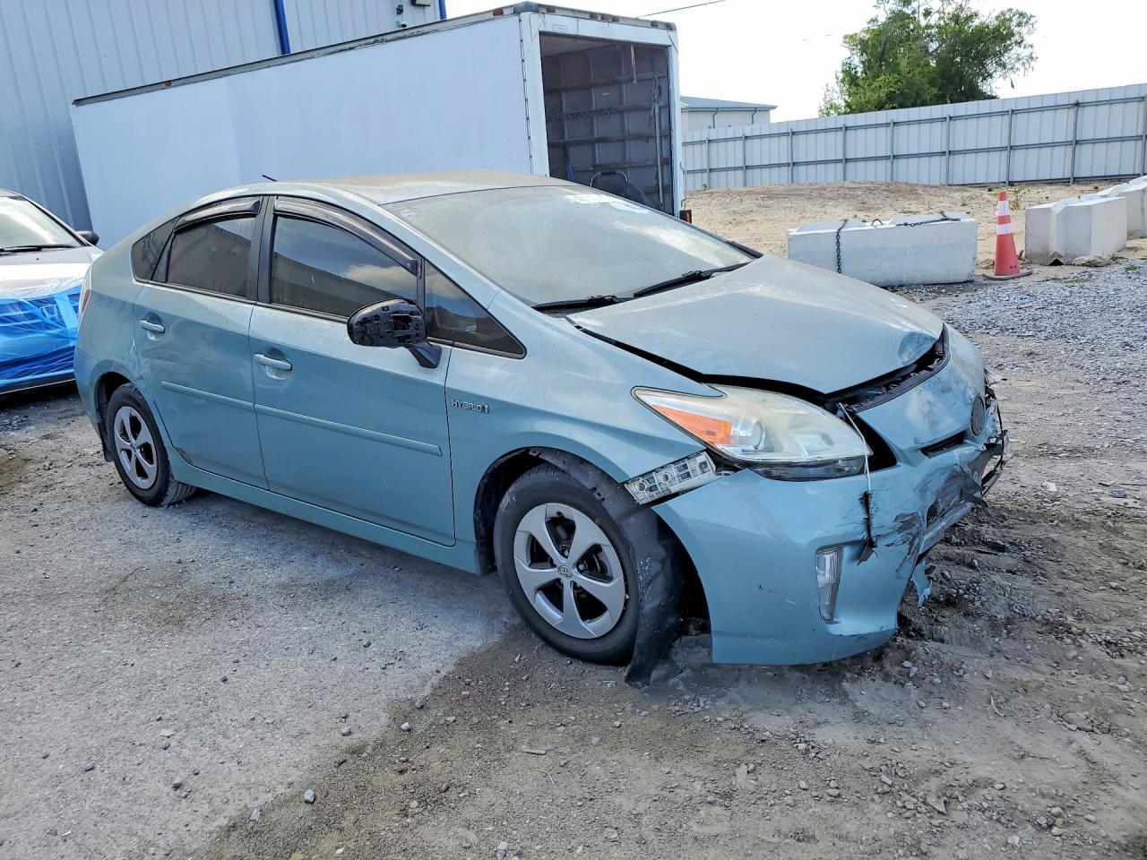 2015 TOYOTA PRIUS TWO photo 7