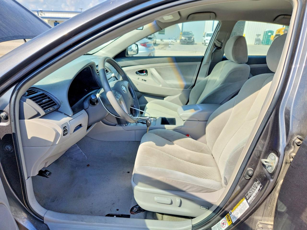 2007 TOYOTA CAMRY LE photo 13