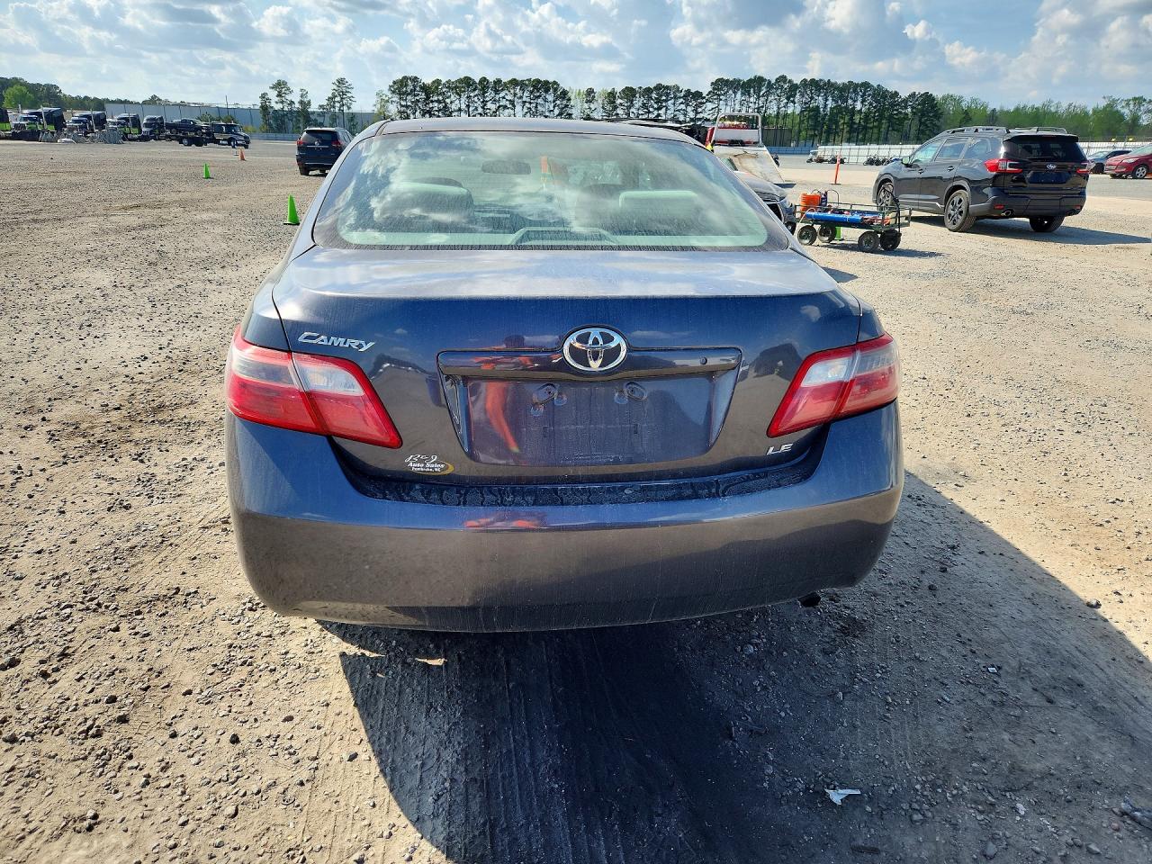 2007 TOYOTA CAMRY LE photo 11