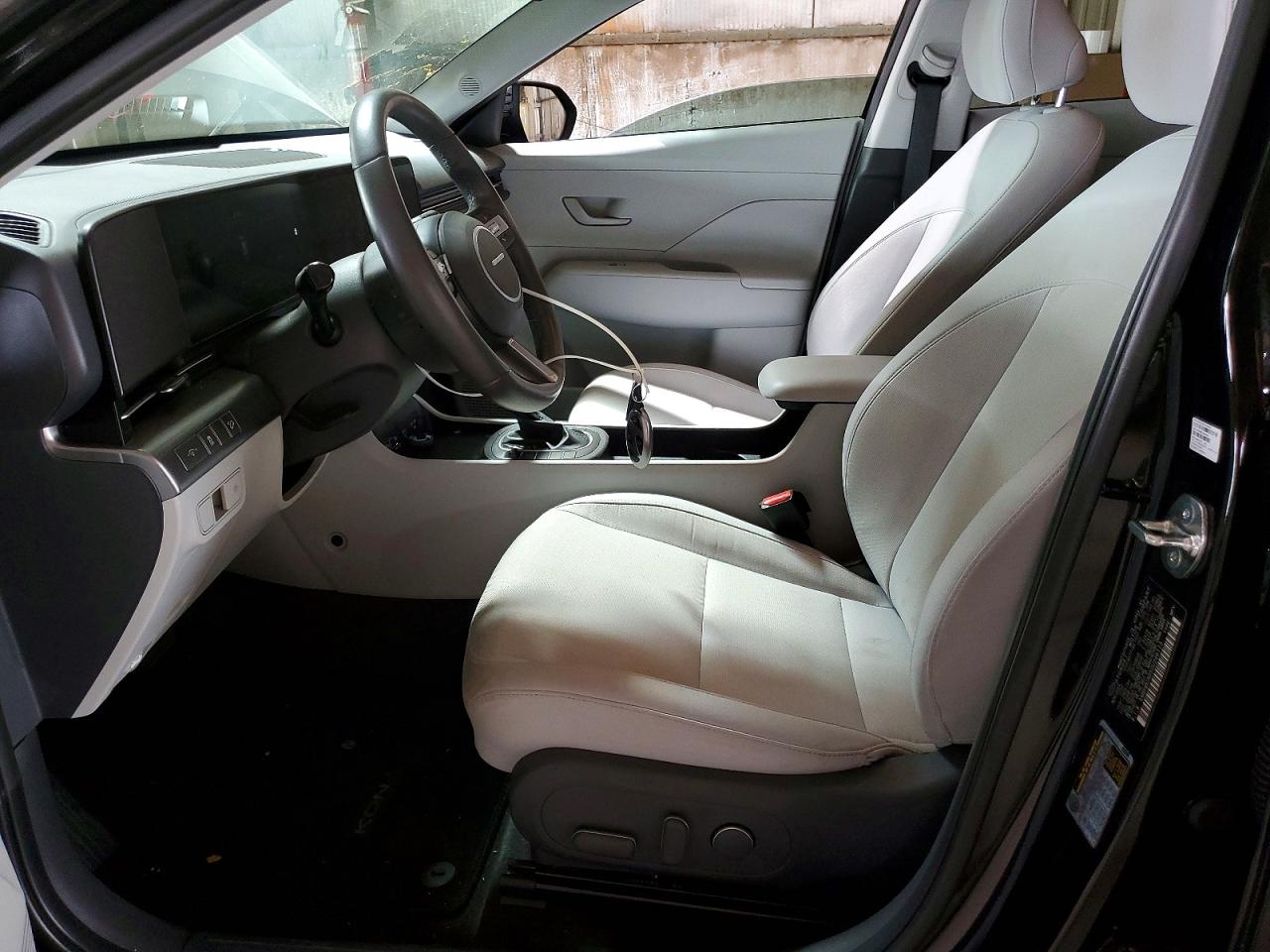 2025 HYUNDAI KONA SEL photo 13