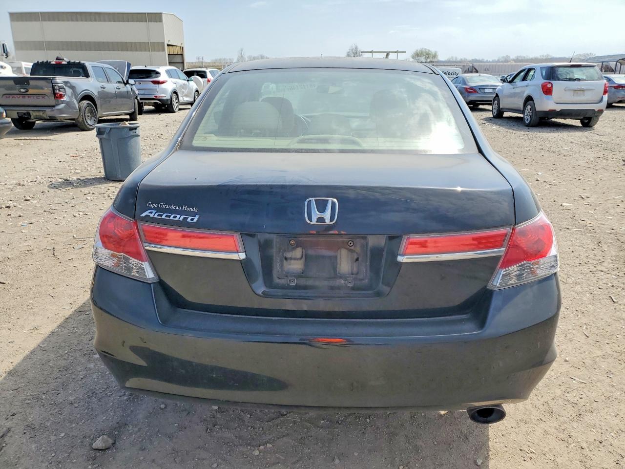 2012 HONDA ACCORD LX photo 11