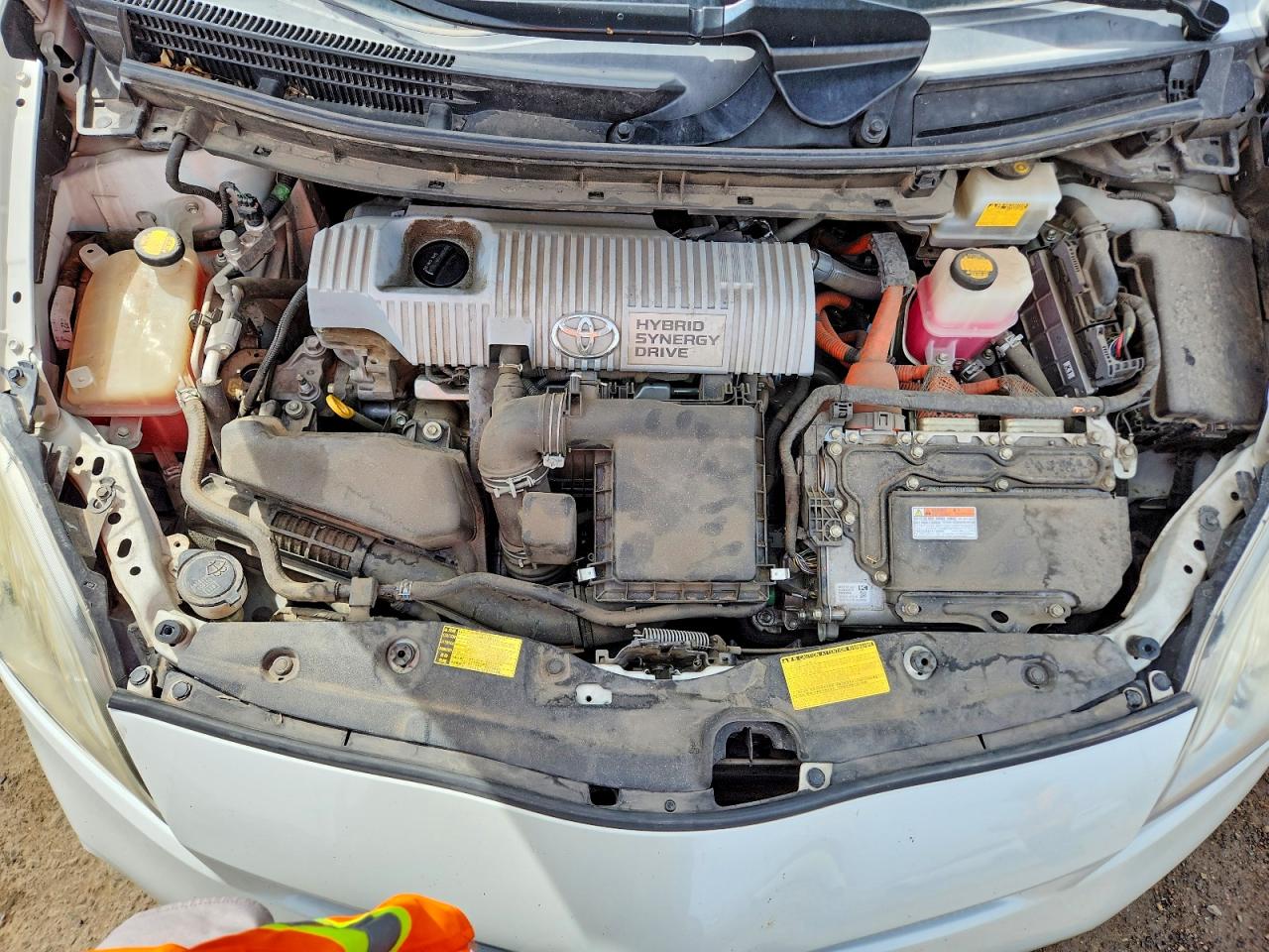 2013 TOYOTA PRIUS FOUR photo 21