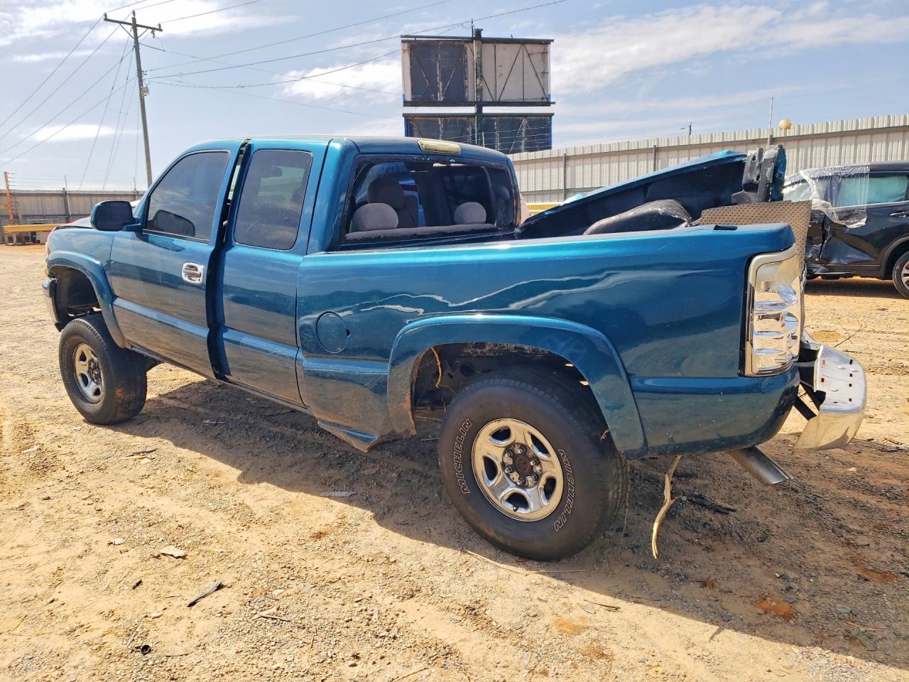 2000 CHEVROLET SILVERADO K1500 photo 3