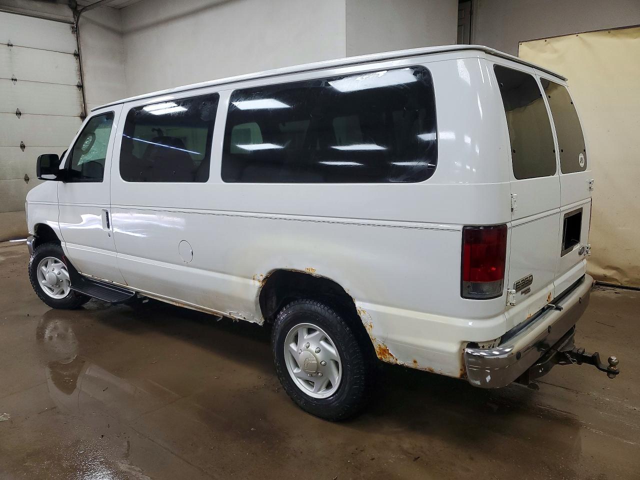 2008 FORD ECONOLINE E350 SUPER DUTY WAGON photo 4