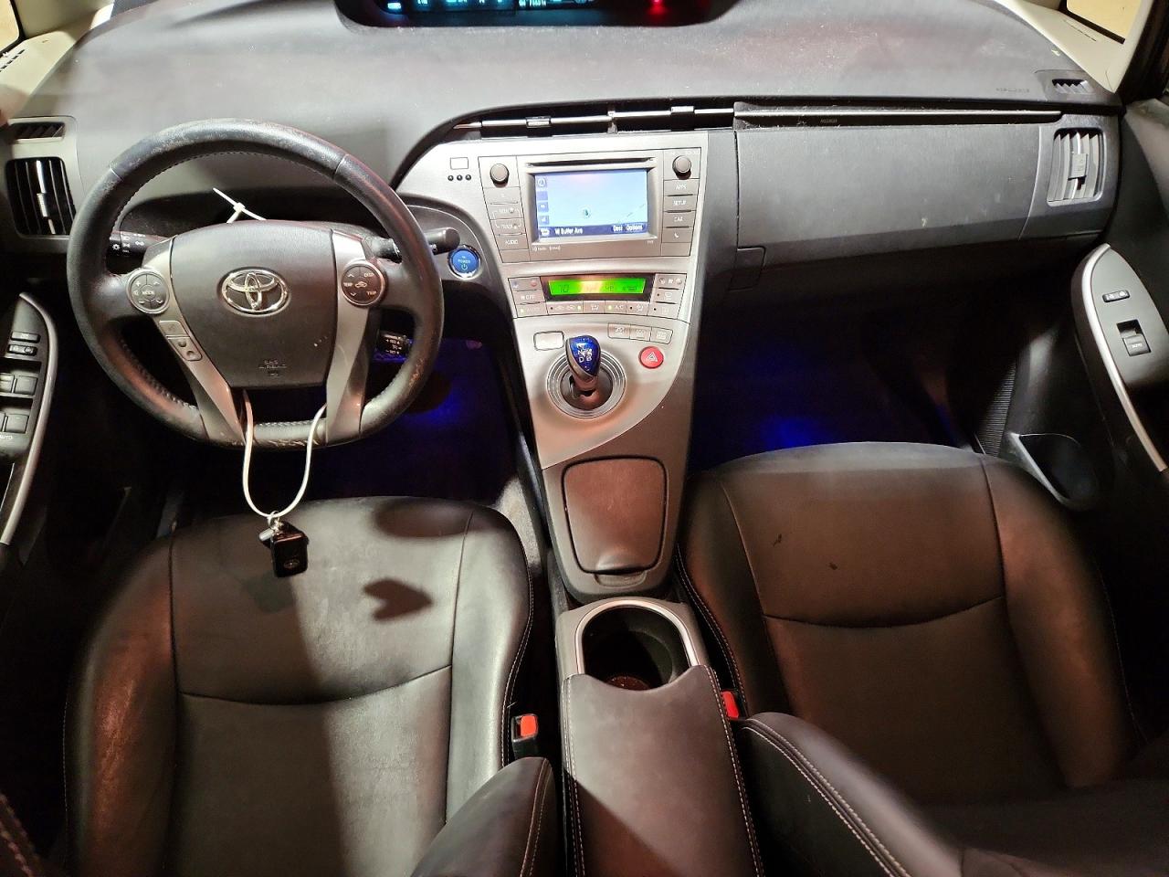 2015 TOYOTA PRIUS PERSONA SERIES photo 8