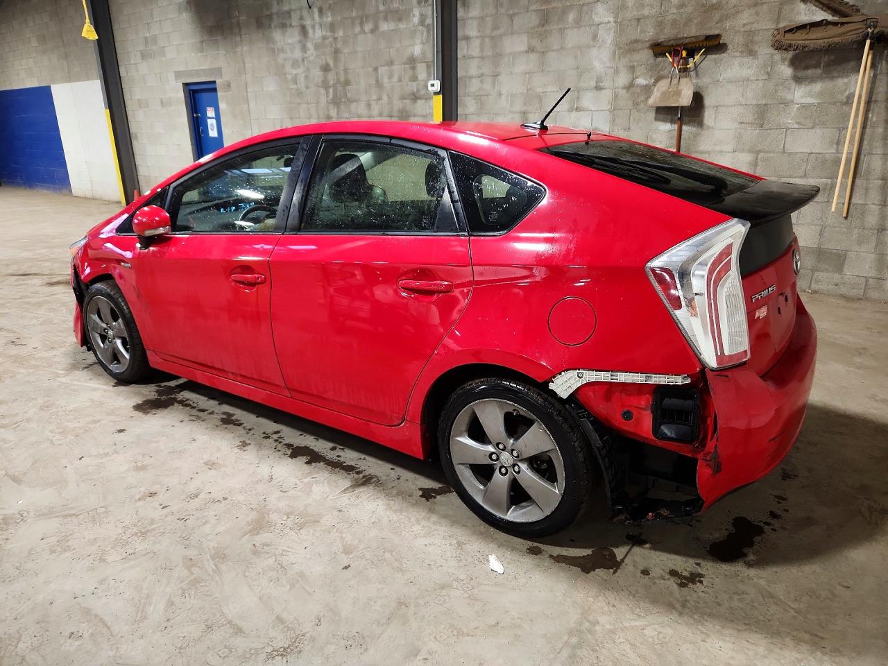 2015 TOYOTA PRIUS PERSONA SERIES photo 2