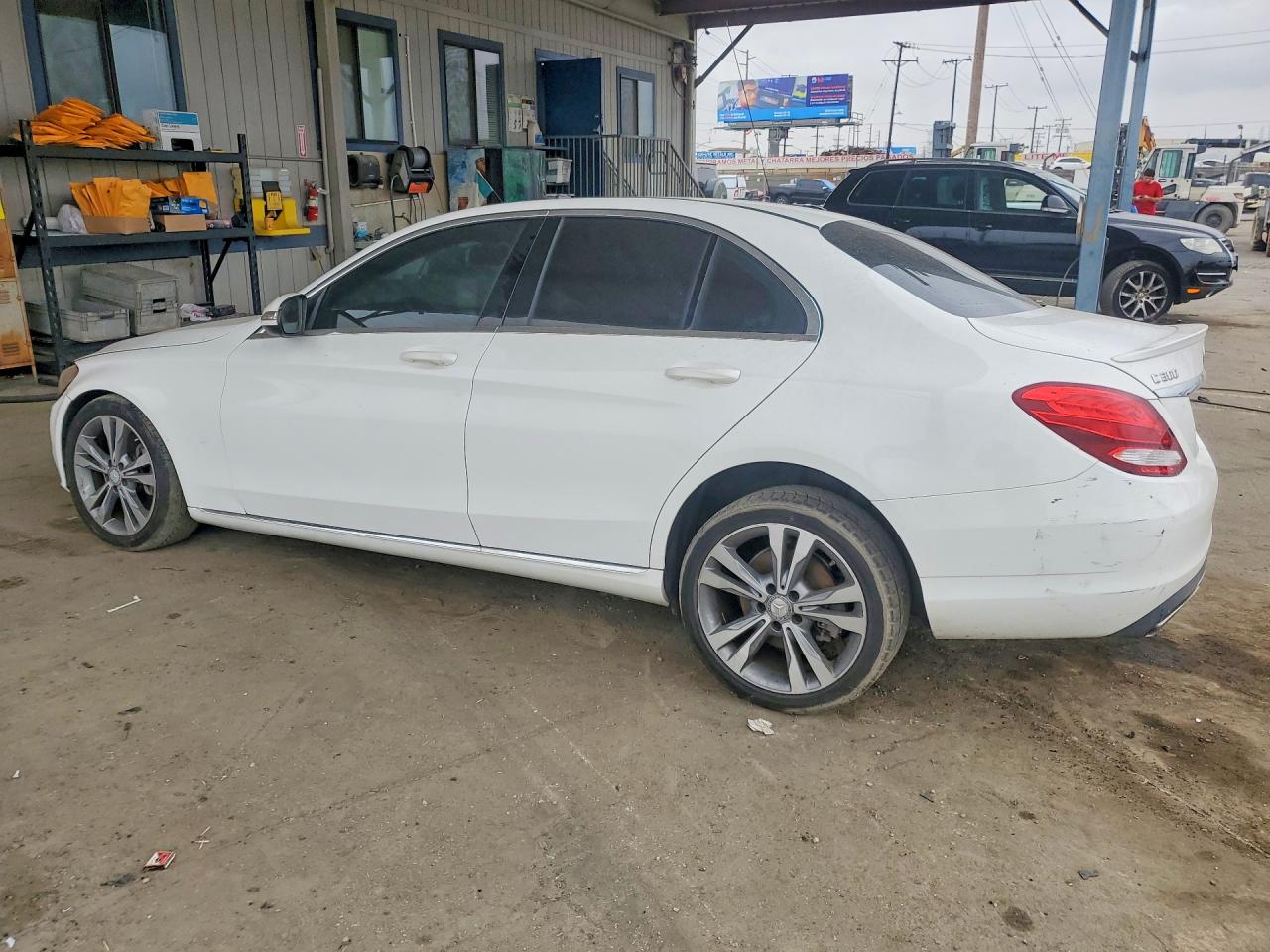 2015 MERCEDES-BENZ C 300 photo 4