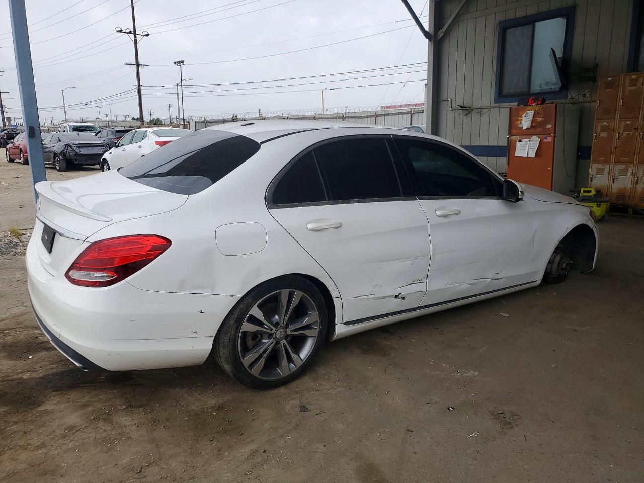 2015 MERCEDES-BENZ C 300 photo 7