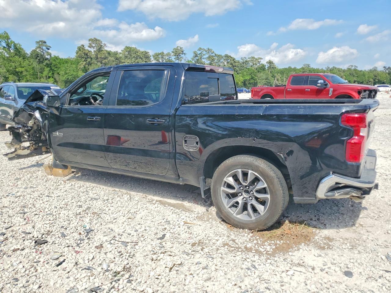 2021 CHEVROLET SILVERADO K1500 LT photo 3