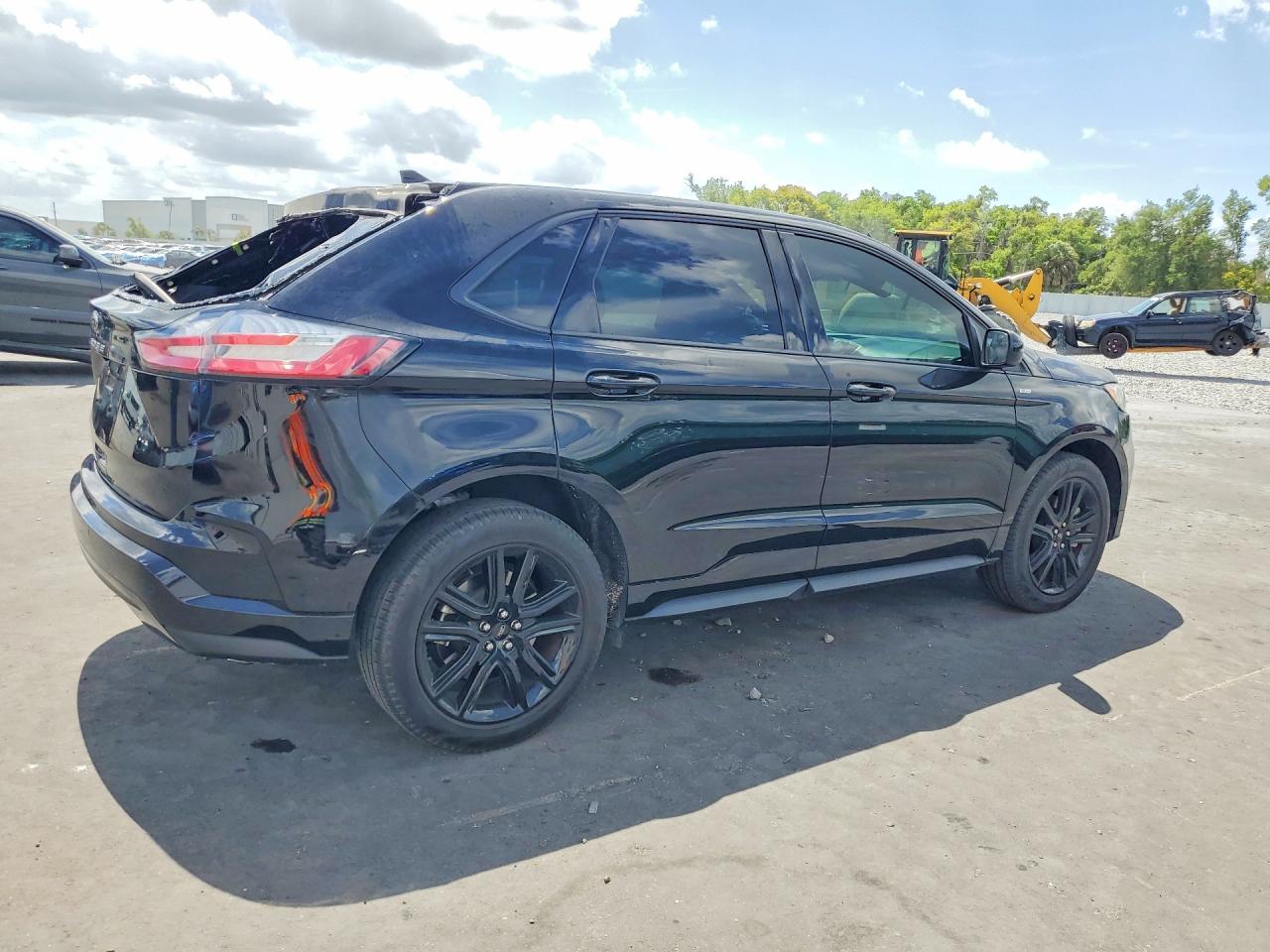 2024 FORD EDGE SEL photo 3
