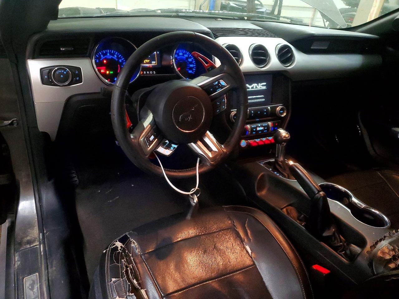 2015 FORD MUSTANG photo 8