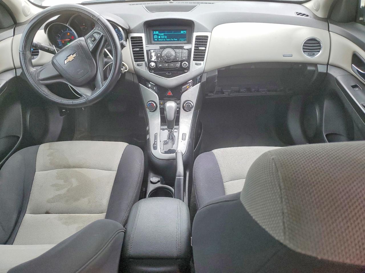 2014 CHEVROLET CRUZE LS photo 15