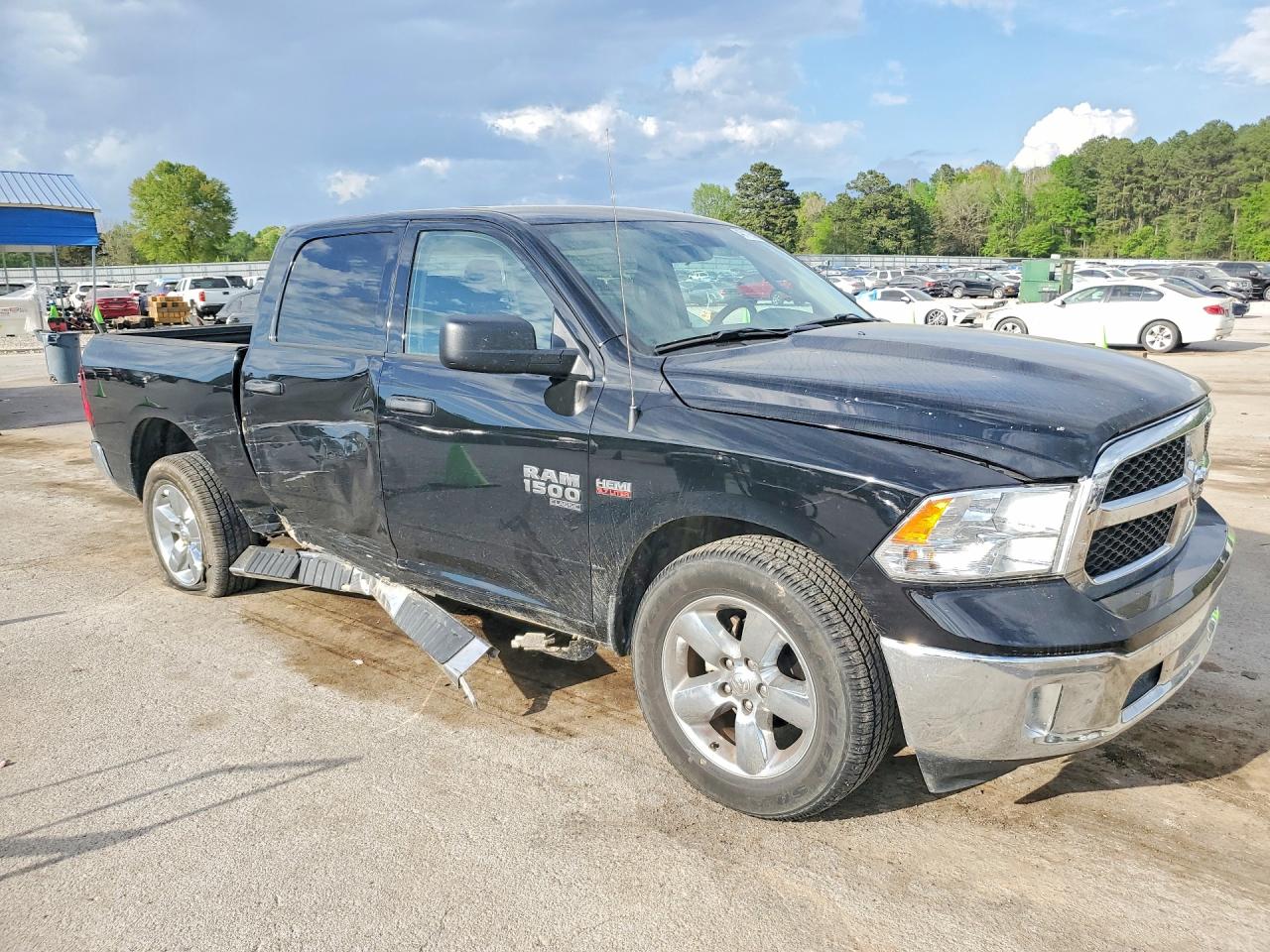 2024 RAM 1500 CLASSIC TRADESMAN photo 4