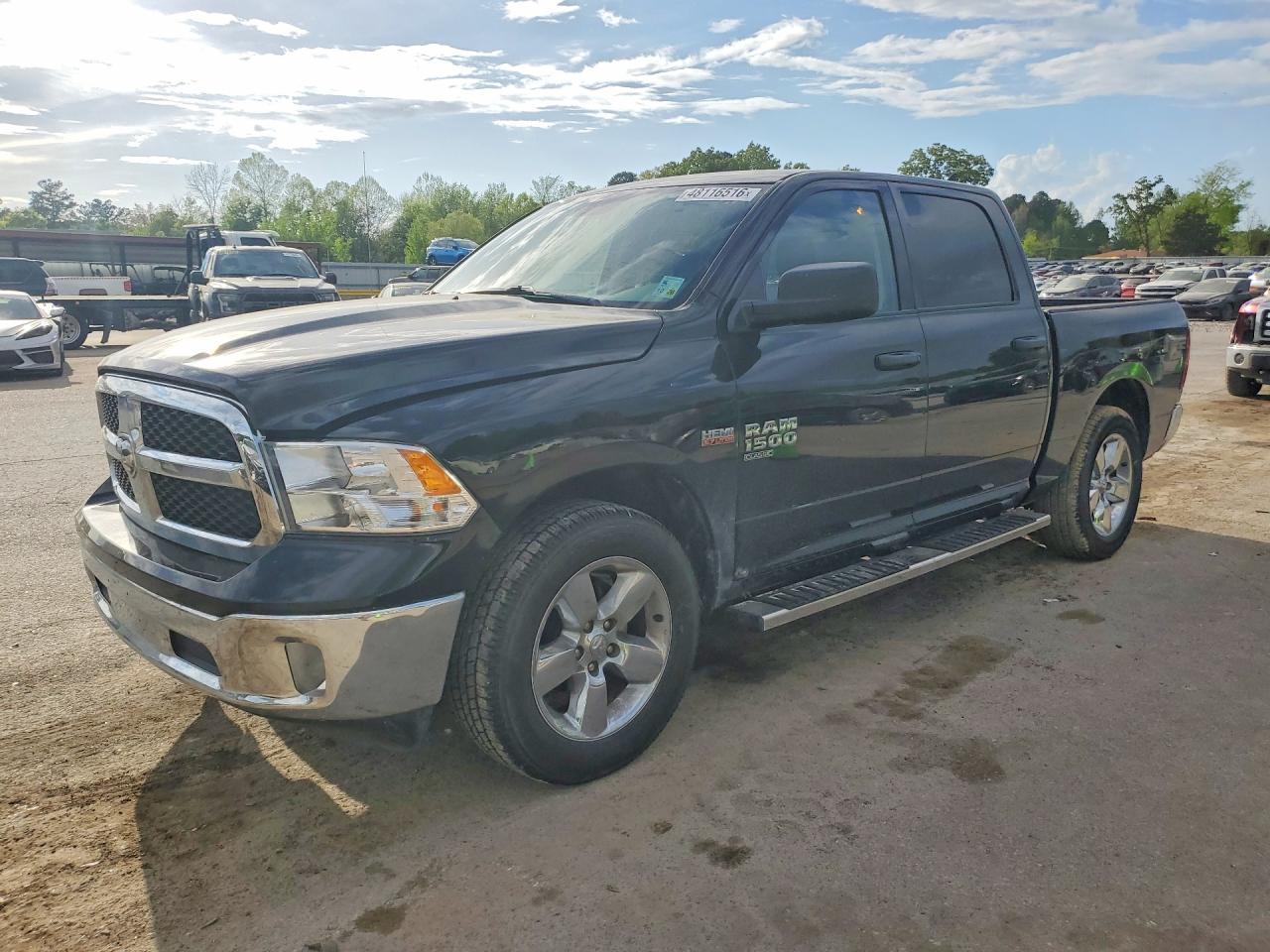 2024 RAM 1500 CLASSIC