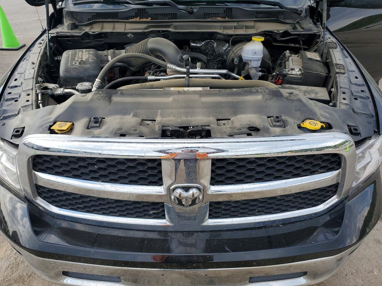 2024 RAM 1500 CLASSIC TRADESMAN photo 11