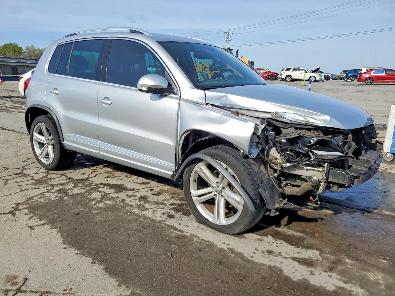 2016 VOLKSWAGEN TIGUAN S photo 10