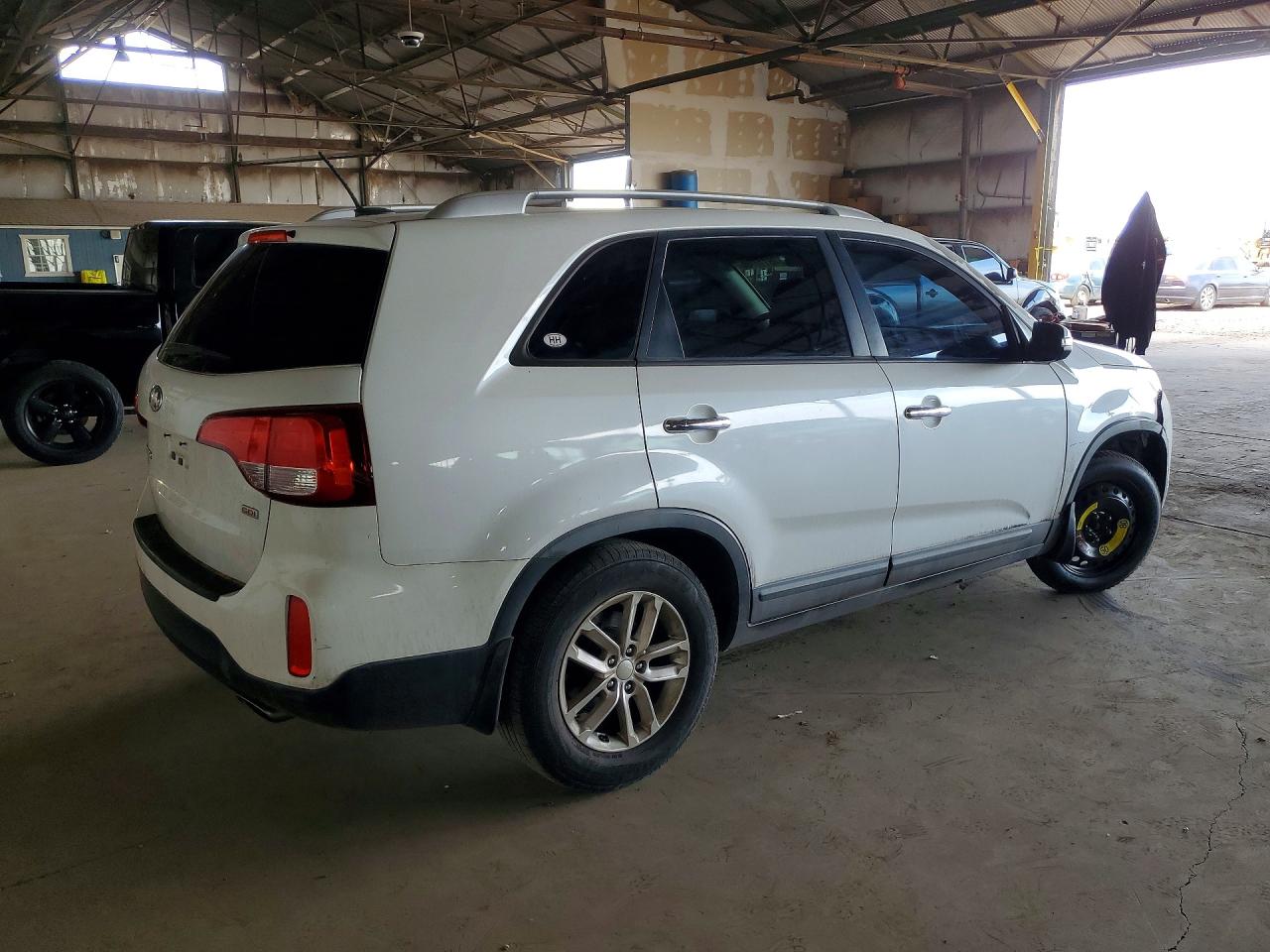 2015 KIA SORENTO LX photo 5
